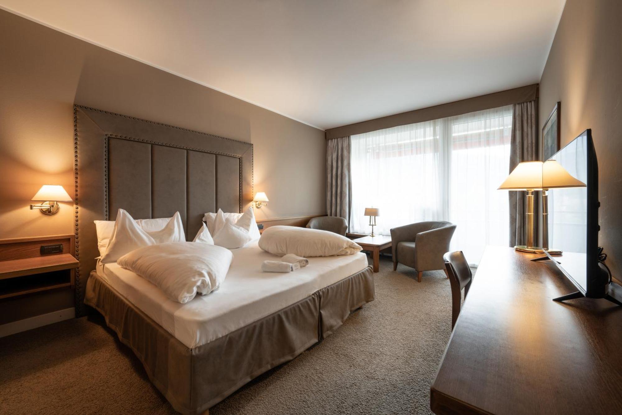 Dominik Alpine City Wellness Hotel - Adults Only Bressanone Eksteriør bilde